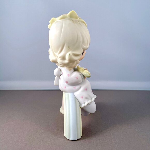 Precious Moments Dreams Really Do Come True Rainbow Girl Gold Pot Statue 128309 - Picture 3 of 15